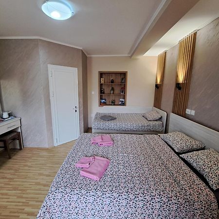 Villa Renessans Ohrid Kamer foto