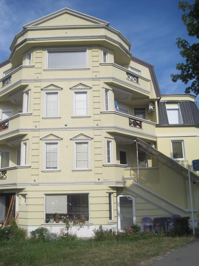 Villa Renessans Ohrid Buitenkant foto